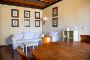 Darling Suite near David Florence